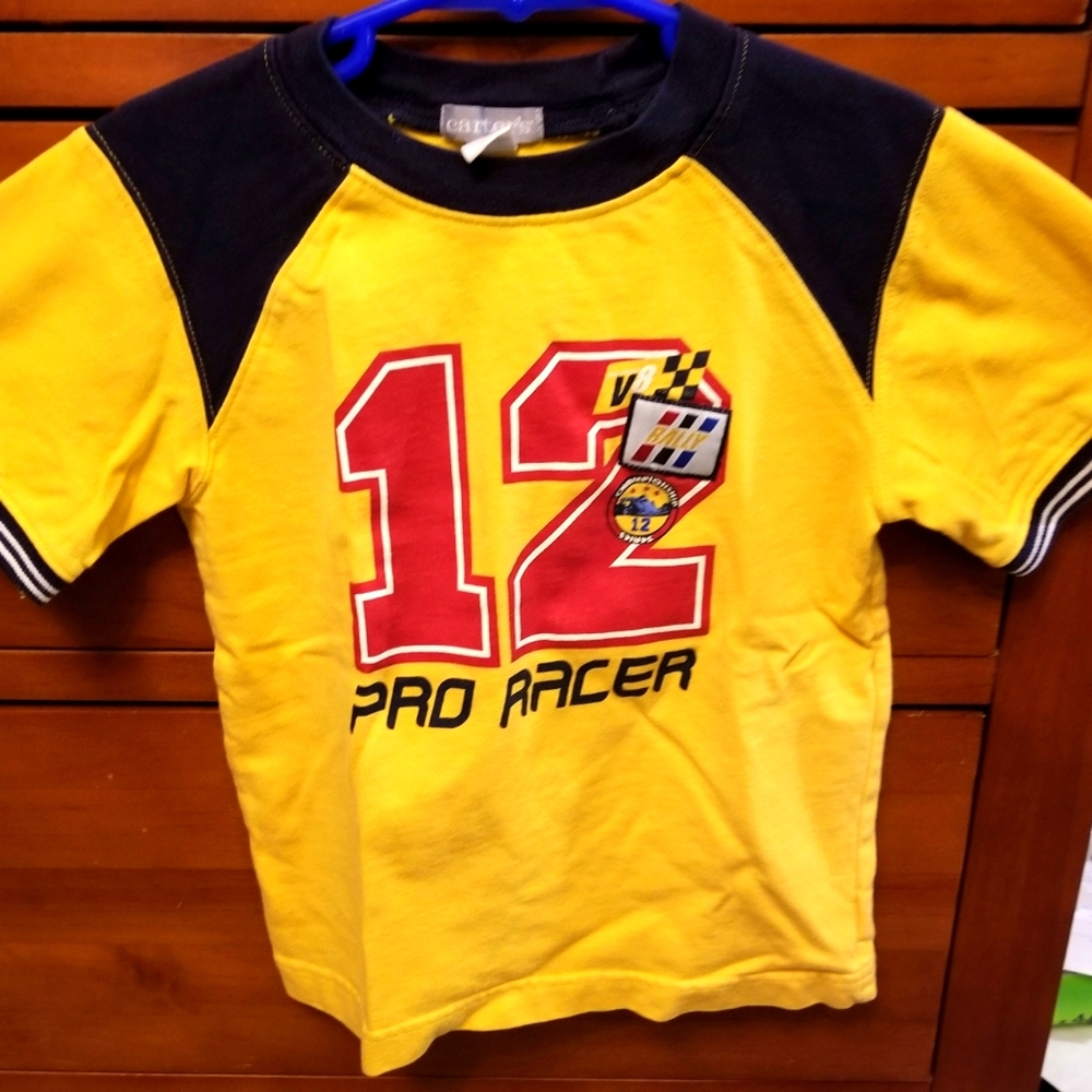 Carter's tshirt size 4